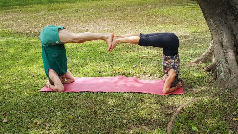 Partner-Yoga – Yoga zu zweit